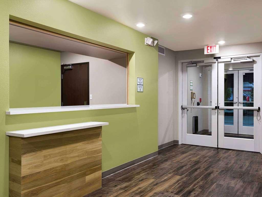 Woodspring Suites Providence Interiér fotografie